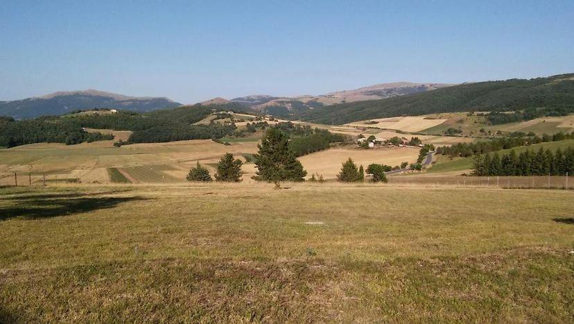 Chalet Ricciano Foligno Eksteriør billede