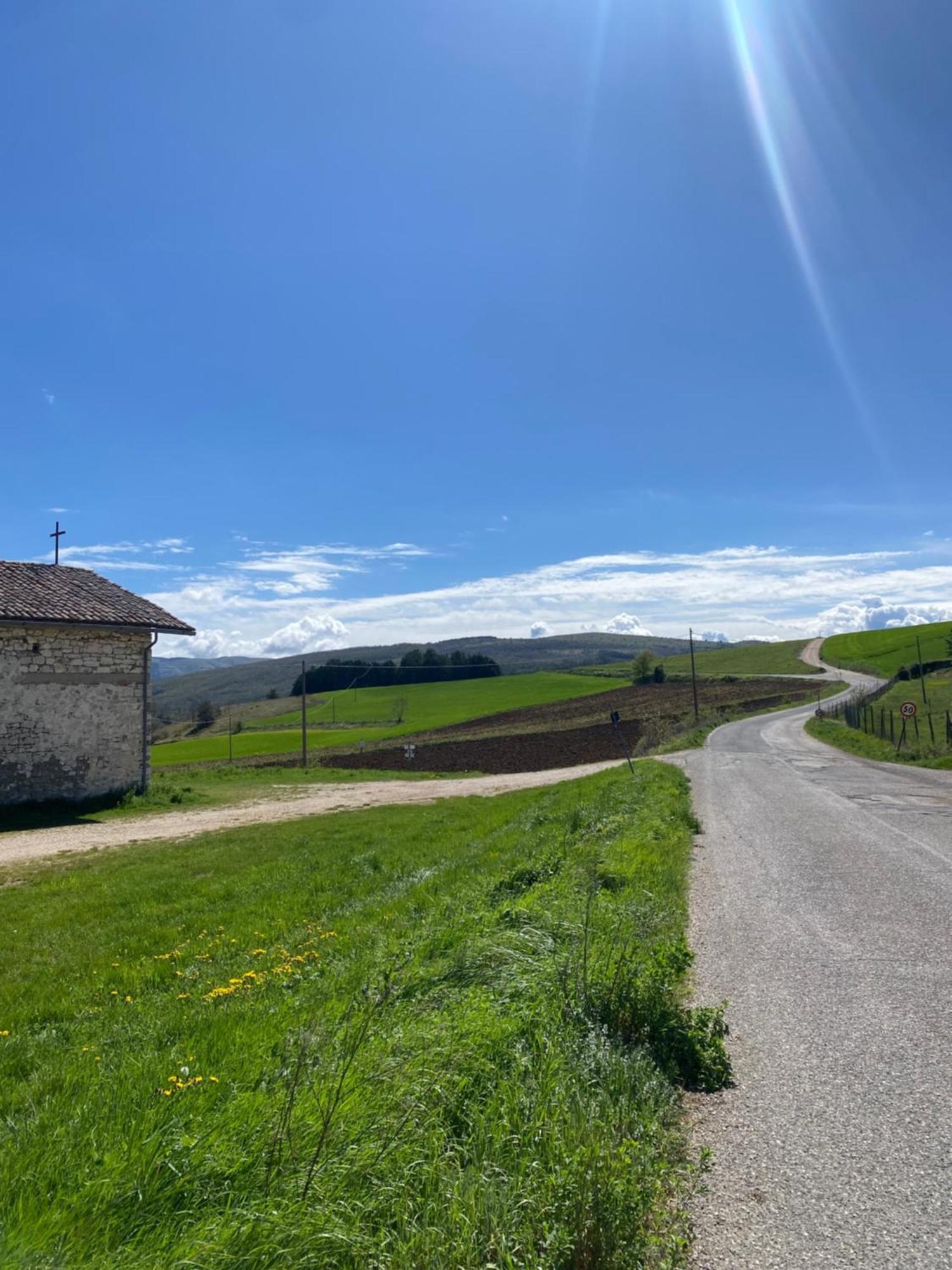 Chalet Ricciano Foligno Eksteriør billede